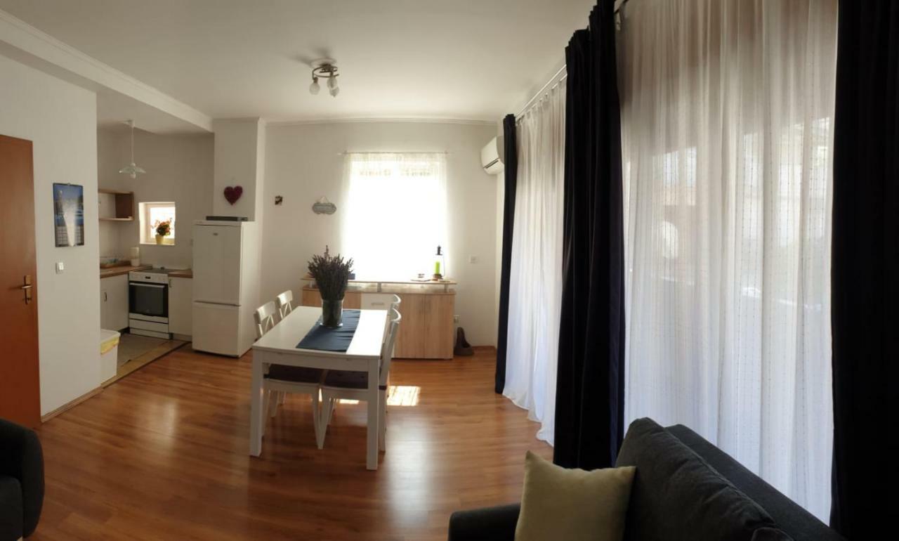 Central, Spacious, Great View Хвар Экстерьер фото